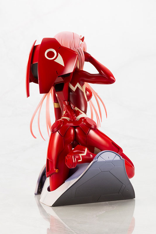 DARLING in the FRANXX — Zero Two 1/7 Complete Figure 10