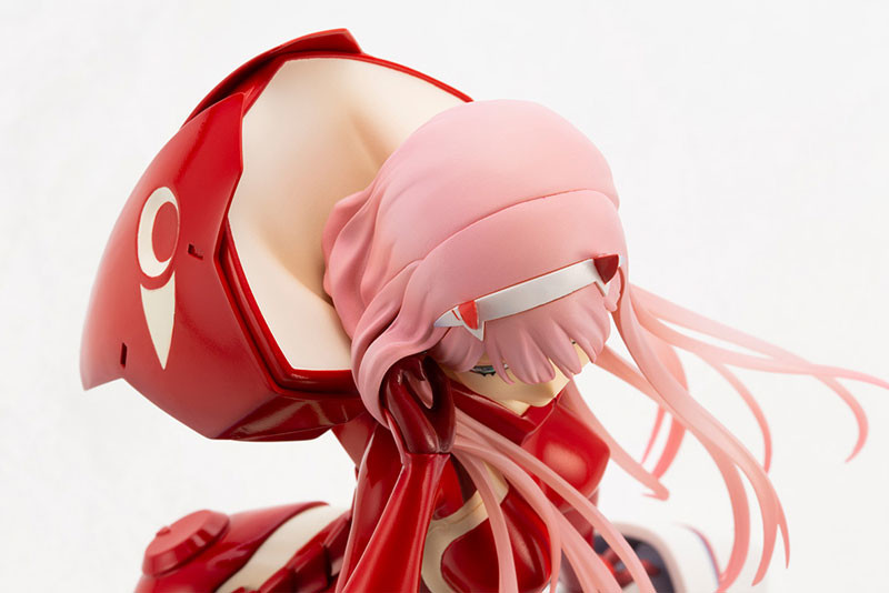 DARLING in the FRANXX — Zero Two 1/7 Complete Figure 12