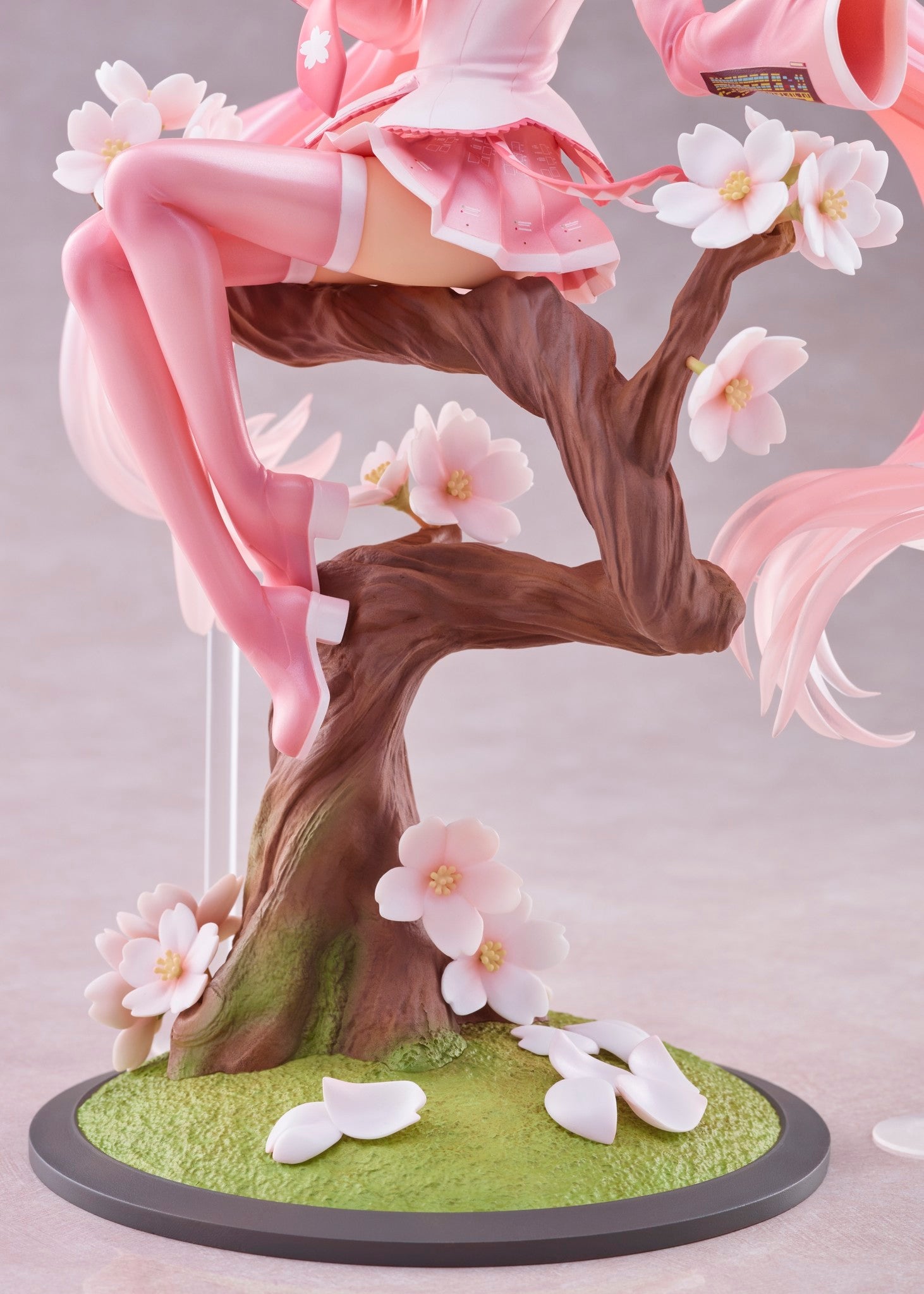 Piapro Characters — Hatsune Miku — 17 — Sakura Fairy ver (1 (7)