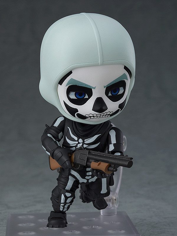 fortnite-skull-trooper-nendoroid-1267-4.jpg